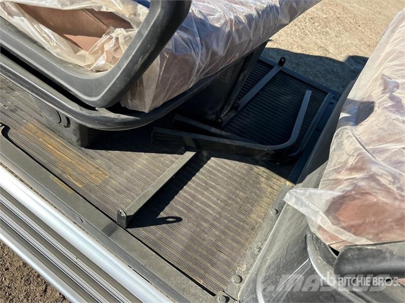  SDLC100 Electric Golf Cart (Unused) عربات الجولف