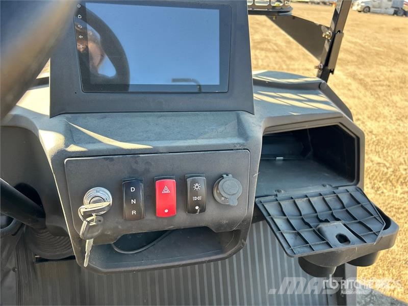  SDLC100 Electric Golf Cart (Unused) عربات الجولف