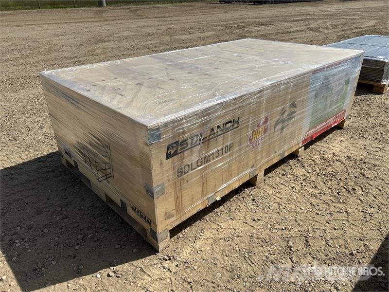 SDLGM1310F 13 ft x 10 ft Livestock Shelter (Unused Overige veehouderijmachines