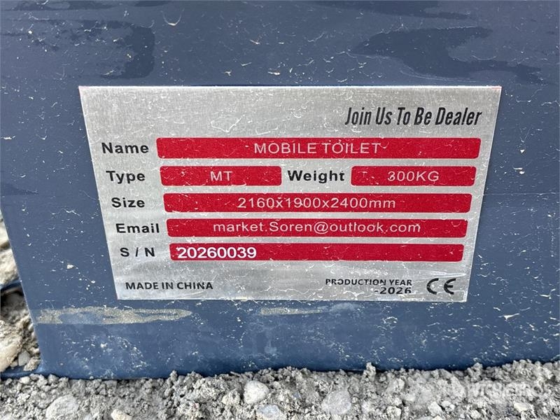 SDLMT 6 ft 3 in x 6 ft 10 in Portable Toilet (Unus Drugi deli