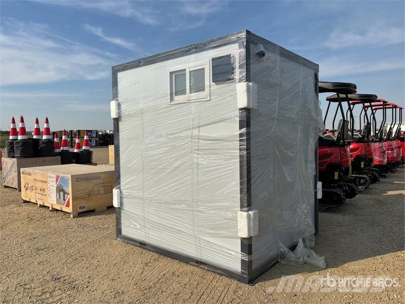 SDLMT 6 ft 3 in x 6 ft 10 in Portable Toilet (Unus Drugi deli