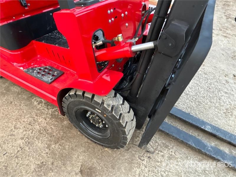  SDLOOL D15 3300 lb Electric Forklift (Unused) شاحنات ذات رافعات شوكية تعمل بالكهرباء