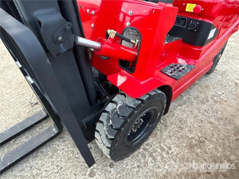  SDLOOL D15 3300 lb Electric Forklift (Unused) شاحنات ذات رافعات شوكية تعمل بالكهرباء