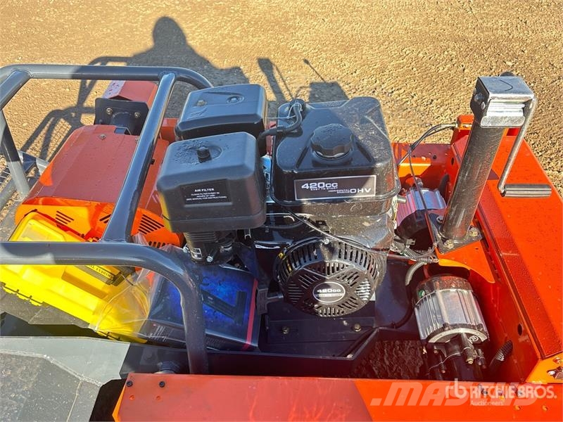 SDLOOL LM1000Q Remote Control Lawn Mower (Unused) Traktorske kosilice