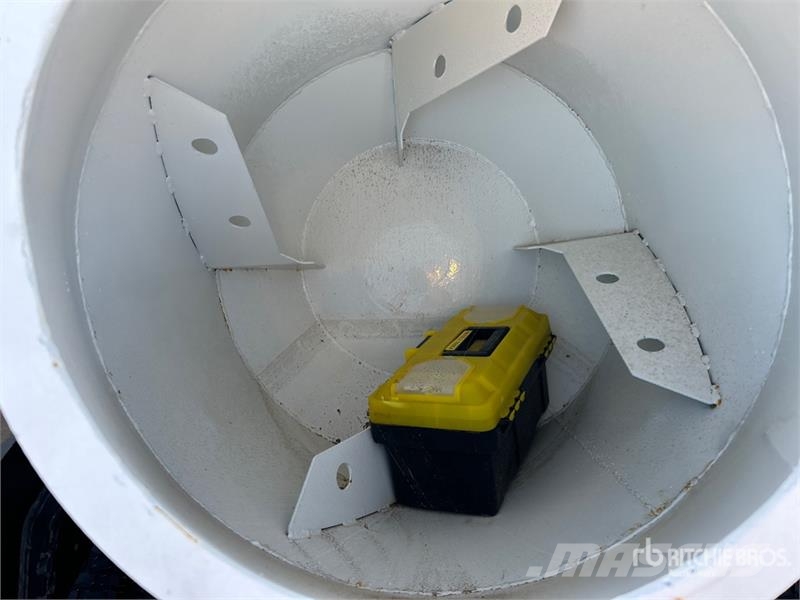 Sdlool MT800 Mobile Concrete Mixer Sonstige Baumaschinen