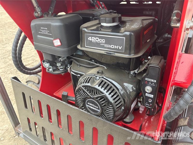  SDLOOL SL-323TZ Mini Skid Steer Loader (Unused) لوادر انزلاقية التوجيه