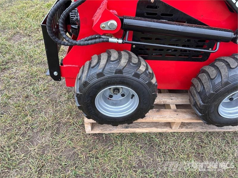 SDLOOL SL-323TZ Mini Skid Steer Loader (Unused) لوادر انزلاقية التوجيه