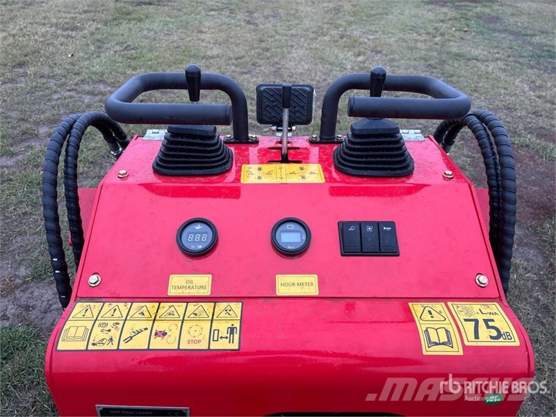  SDLOOL SL-323TZ Mini Skid Steer Loader (Unused) لوادر انزلاقية التوجيه
