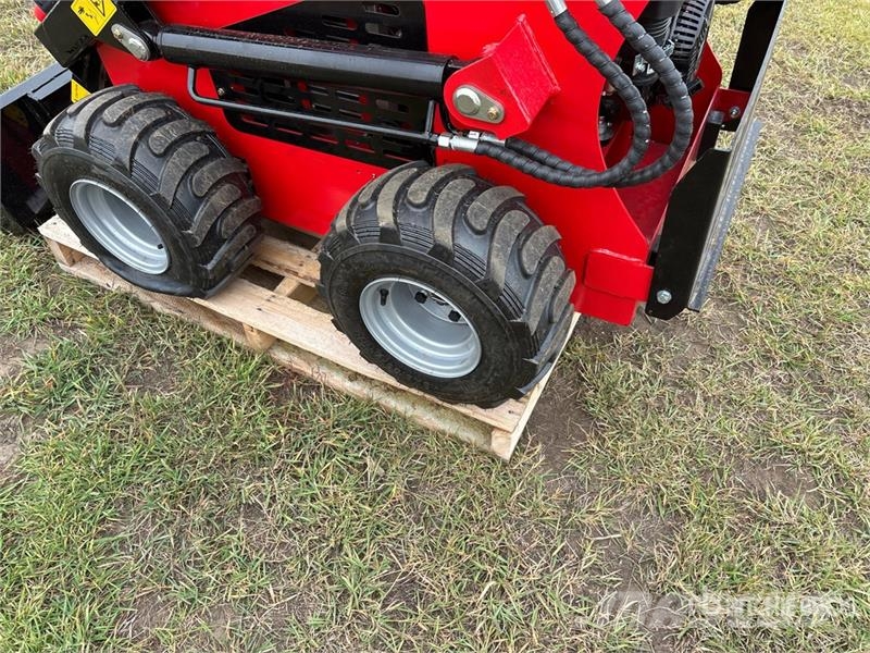  SDLOOL SL-323TZ Mini Skid Steer Loader (Unused) لوادر انزلاقية التوجيه