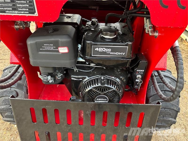 SDLOOL SL-323TZ Mini Skid Steer Loader (Unused) Liukuohjatut kuormaajat