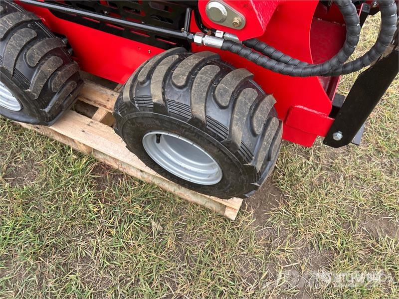  SDLOOL SL-323TZ Mini Skid Steer Loader (Unused) لوادر انزلاقية التوجيه