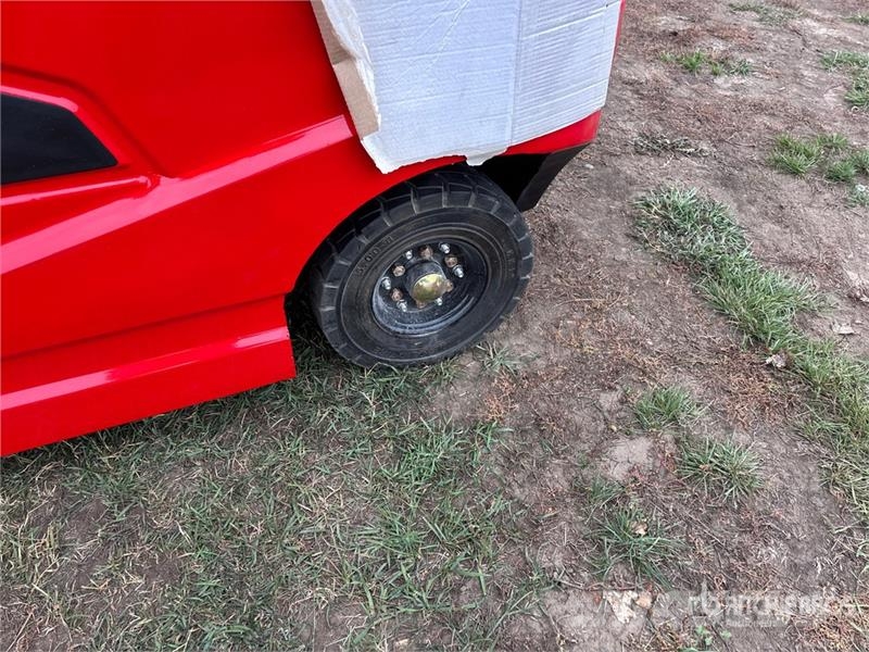  SDLOOL SL-E15 3300 lb Electric Forklift (Unused) شاحنات ذات رافعات شوكية تعمل بالكهرباء