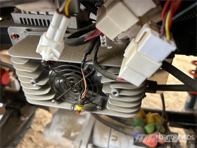  SDLOOL SL-GC22S Electric Off-Road Golf Cart (Unuse Гольф-мобілі