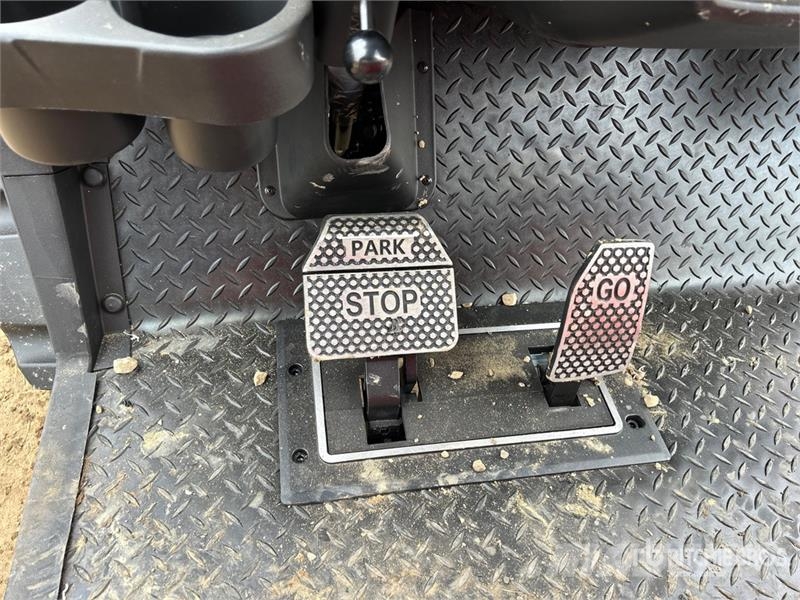 SDLOOL SL-GC42S Electric Off-Road Golf Cart (Unuse Golfkarretjes / golf carts