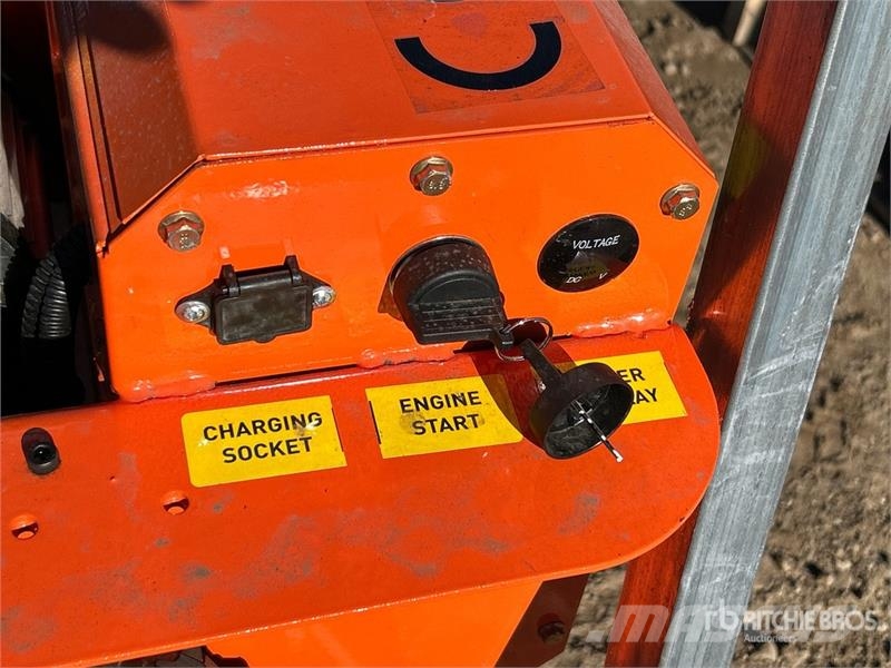 SDLOOL SL-LM1000Q Remote Control Lawn Mower (Unuse ركوب الحشائش
