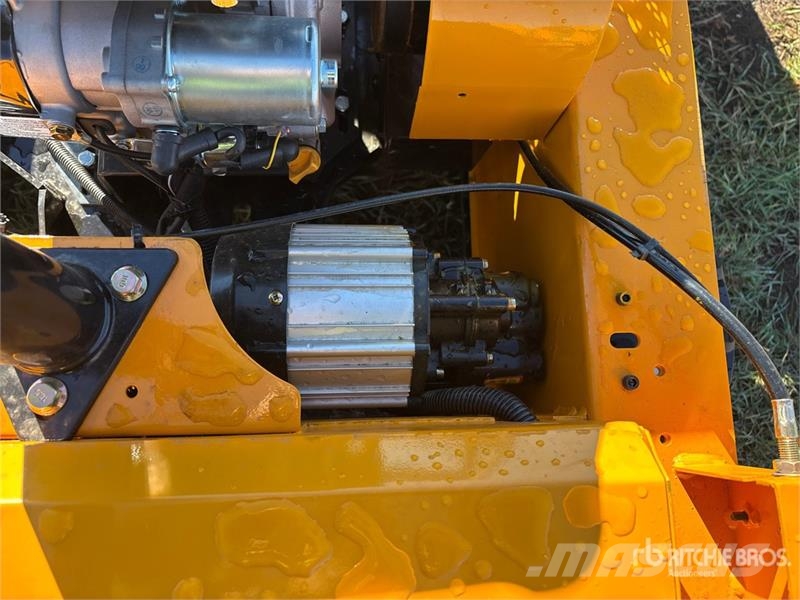  SDLOOL SL-LM1000Q Remote Control , Tracks Lawn Mow 乗用・自走モア/芝刈り機