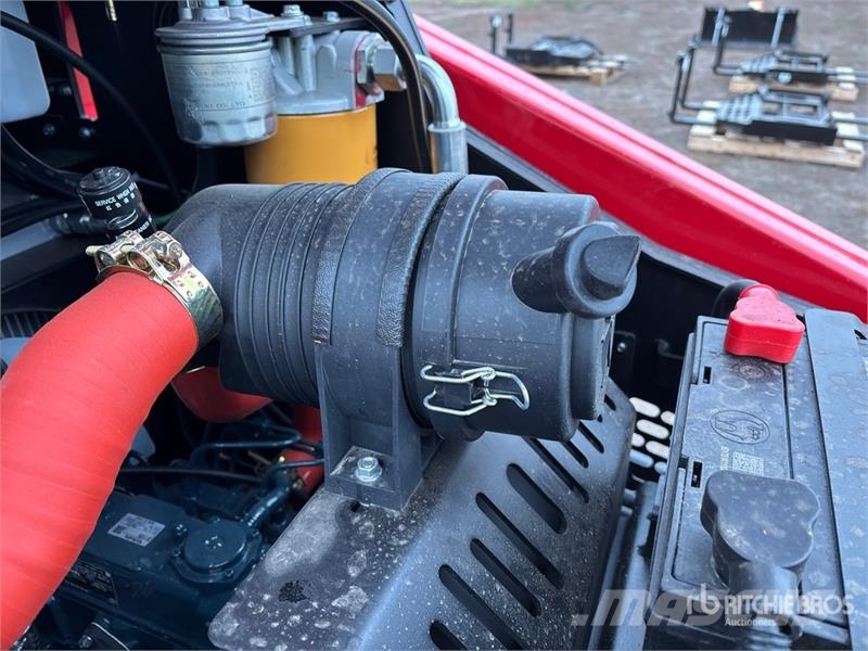  SDLOOL SL-V1000 Mini Compact Track Loader (Unused) لوادر انزلاقية التوجيه