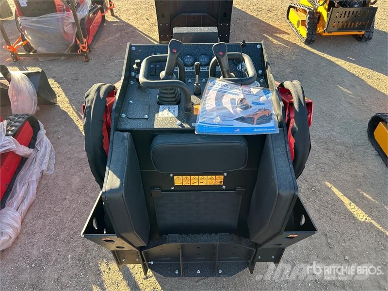  SDLOOL SL-V1000 Mini Compact Track Loader (Unused) لوادر انزلاقية التوجيه