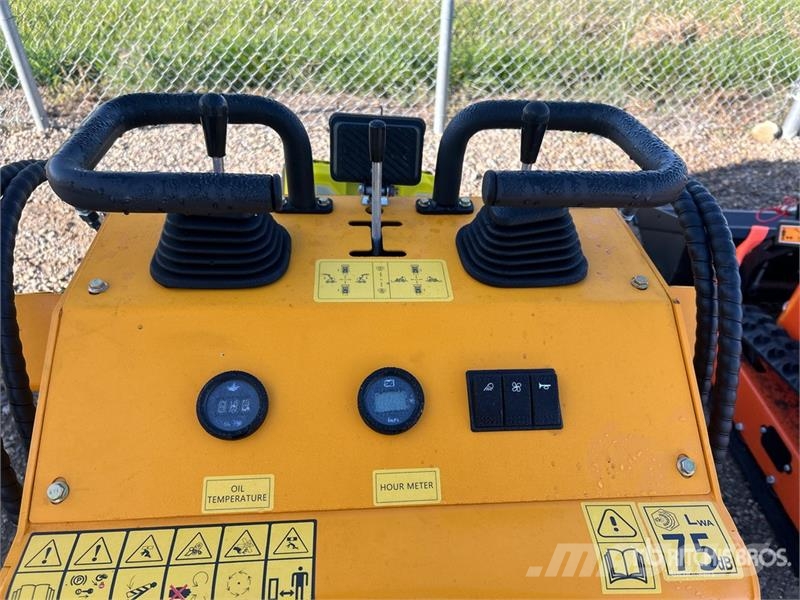 SDLOOL SL360T Skid steer loaders