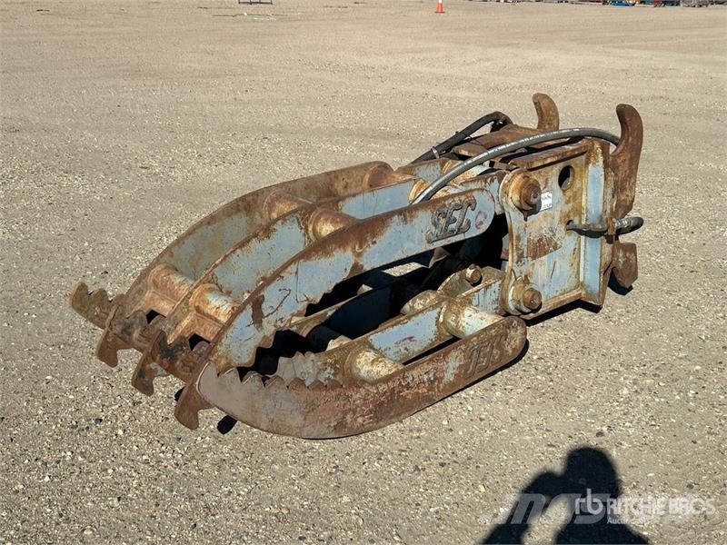 SEC 36 in Q/C Excavator Grapple 집게