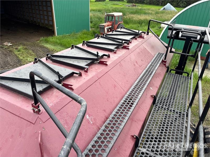 Seed Hawk 6012 60 ft Air Drill Drills