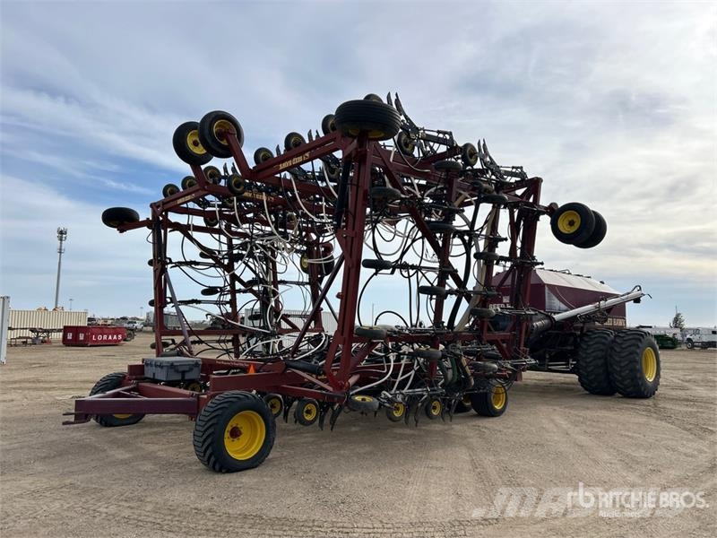 Seed Hawk 6612 66 ft Air Drill مثاقيب