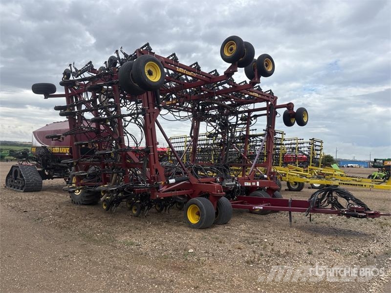 Seed Hawk 6612 66 ft Air Drill مثاقيب