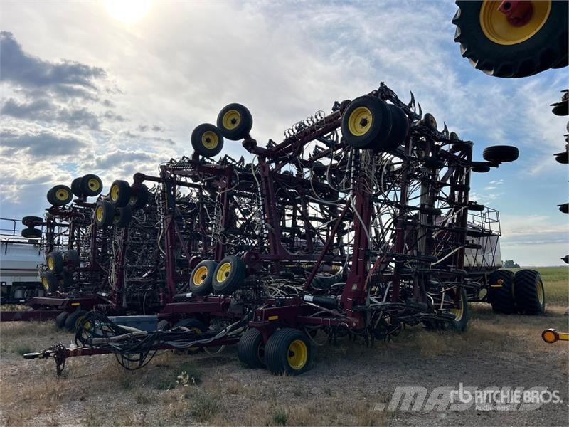 Seed Hawk 8412 84 ft Air Drill مثاقيب