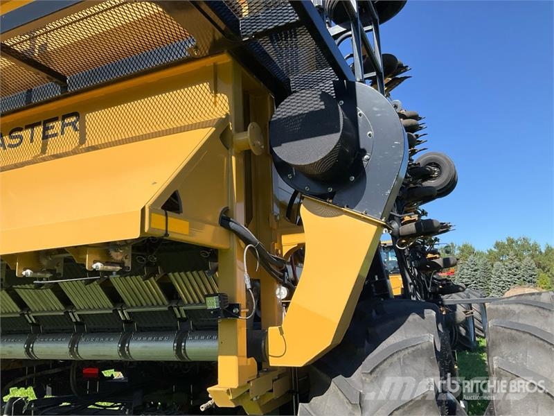 Seedmaster 7012 Ultra Pro II 70 ft Air Drill Külvikud