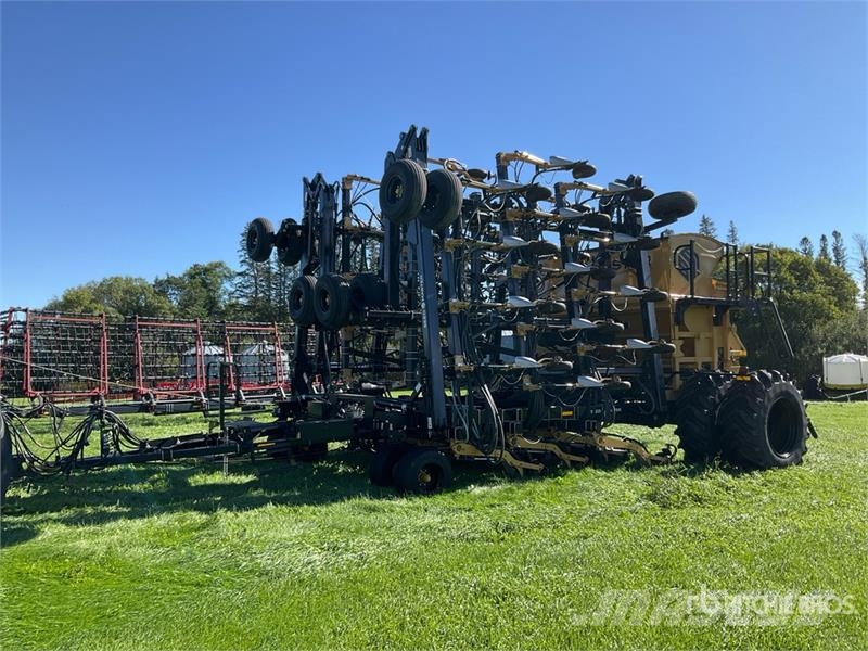 Seedmaster 7012 Ultra Pro II 70 ft Air Drill Külvikud