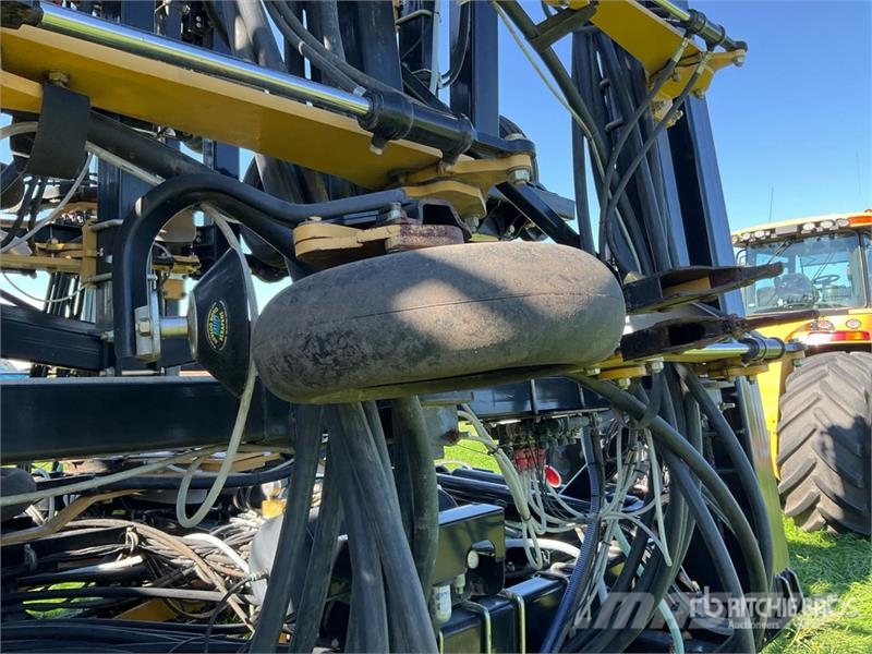 Seedmaster 7012 Ultra Pro II 70 ft Air Drill Külvikud