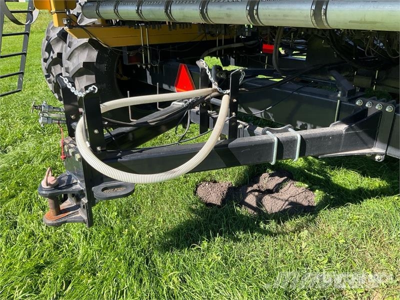 Seedmaster 7012 Ultra Pro II 70 ft Air Drill Külvikud