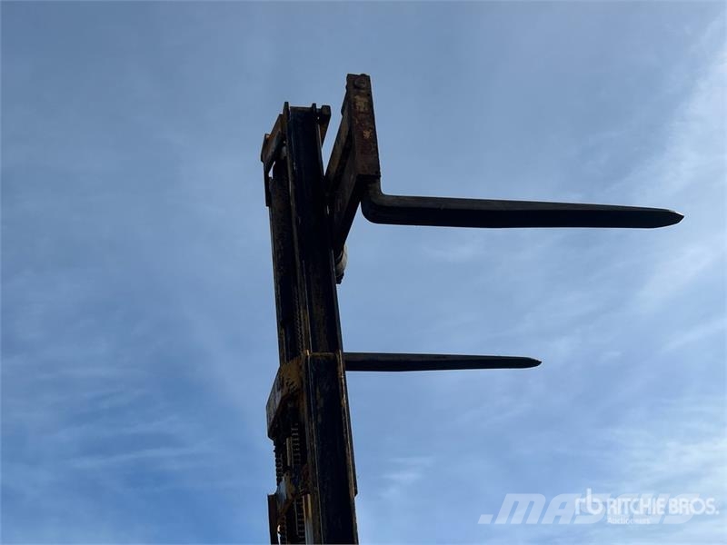 Sellick 6000 6000 lb Pneumatic Tire Forklift Muut haarukkatrukit