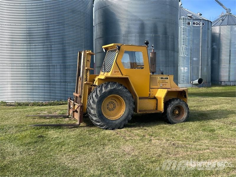 Sellick 6000 6000 lb Pneumatic Tire Forklift Muut haarukkatrukit