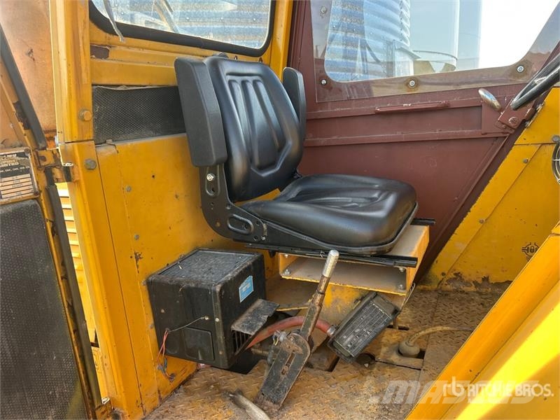 Sellick 6000 6000 lb Pneumatic Tire Forklift Muut haarukkatrukit