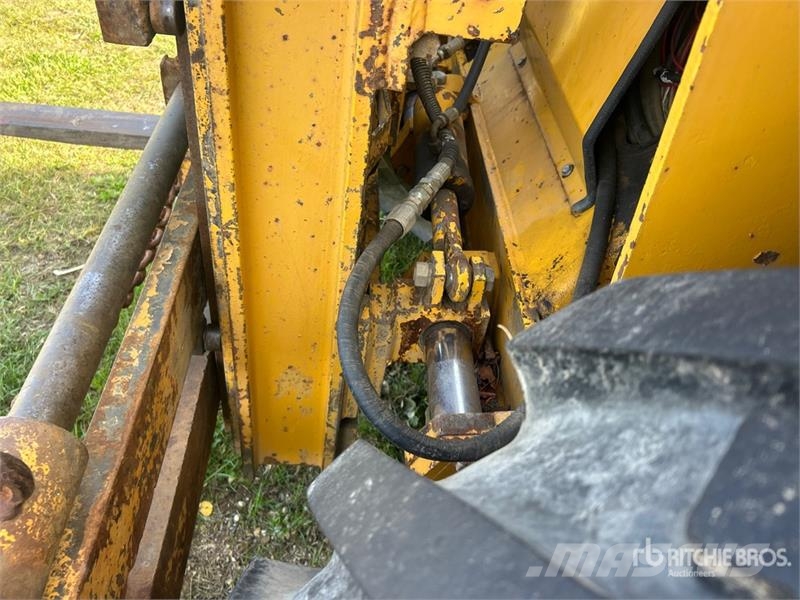 Sellick 6000 6000 lb Pneumatic Tire Forklift Muut haarukkatrukit