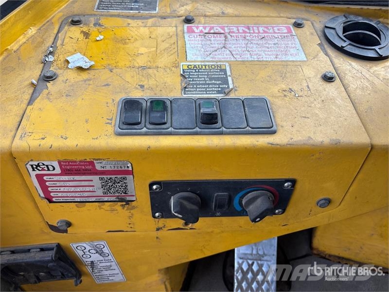 Sellick S-80 8000 lb 4x4 Rough Terrain Forklift 험지용 트럭