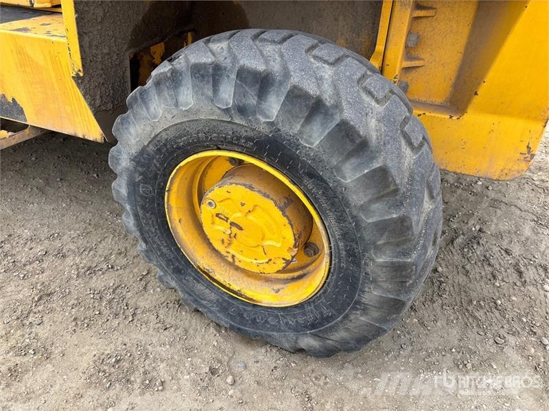 Sellick S-80 8000 lb 4x4 Rough Terrain Forklift 험지용 트럭
