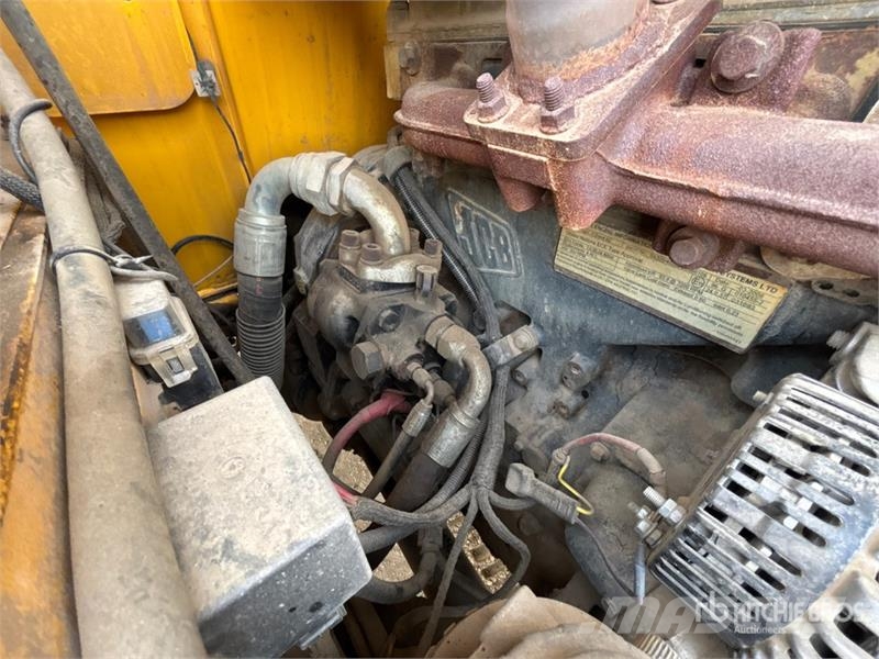 Sellick S-80 8000 lb 4x4 Rough Terrain Forklift 험지용 트럭
