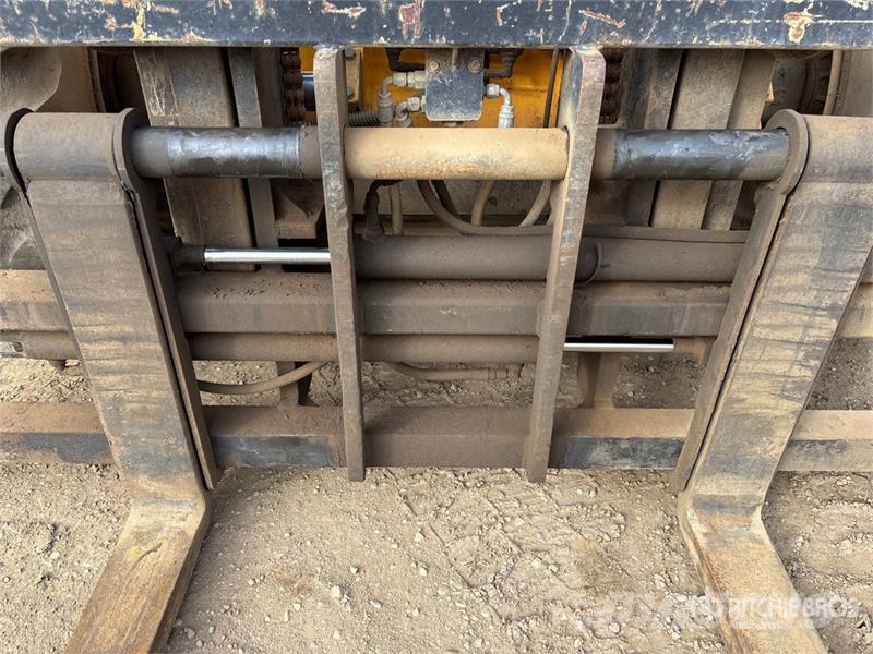 Sellick S-80 8000 lb 4x4 Rough Terrain Forklift 험지용 트럭