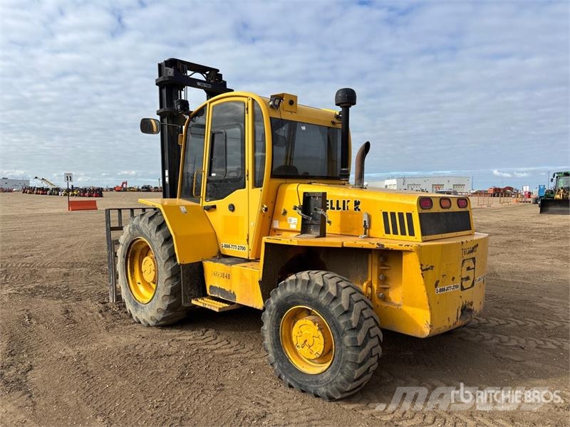 Sellick S-80 8000 lb 4x4 Rough Terrain Forklift 험지용 트럭