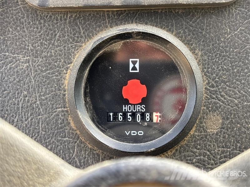 Sellick S-80 8000 lb 4x4 Rough Terrain Forklift 험지용 트럭