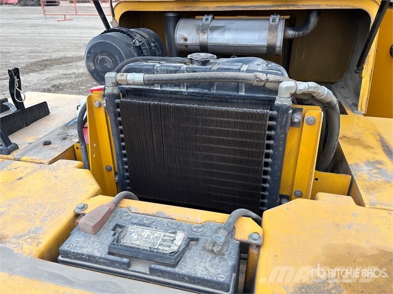 Sellick S80 8000 lb 4x4 Rough Terrain Forklift Elevatore per esterni