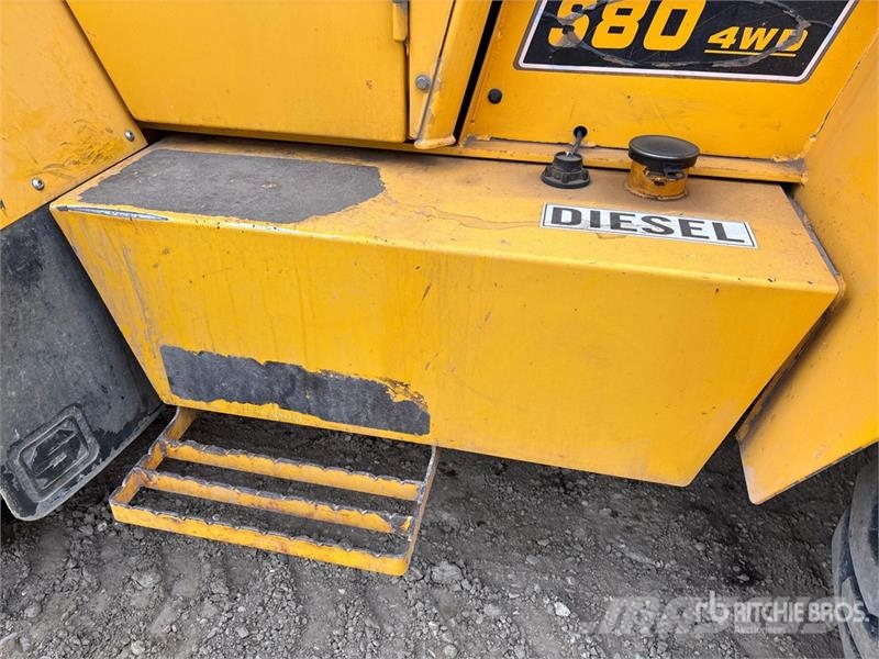 Sellick S80 8000 lb 4x4 Rough Terrain Forklift Elevatore per esterni