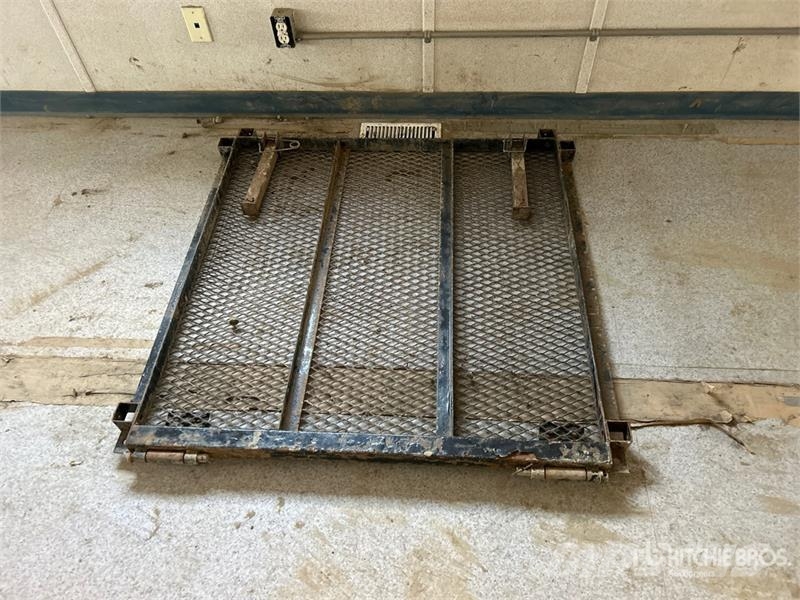 Shanco 60 ft x 12 ft Skid-Mounted Mobile Office Diger