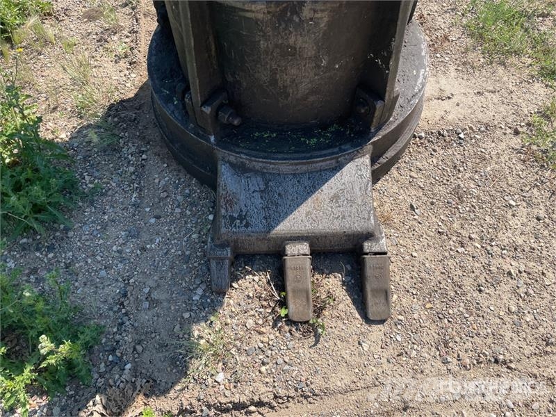 Shearforce HMG42-T 72 in Hydraulic Scrap Magnet Строителство - Други