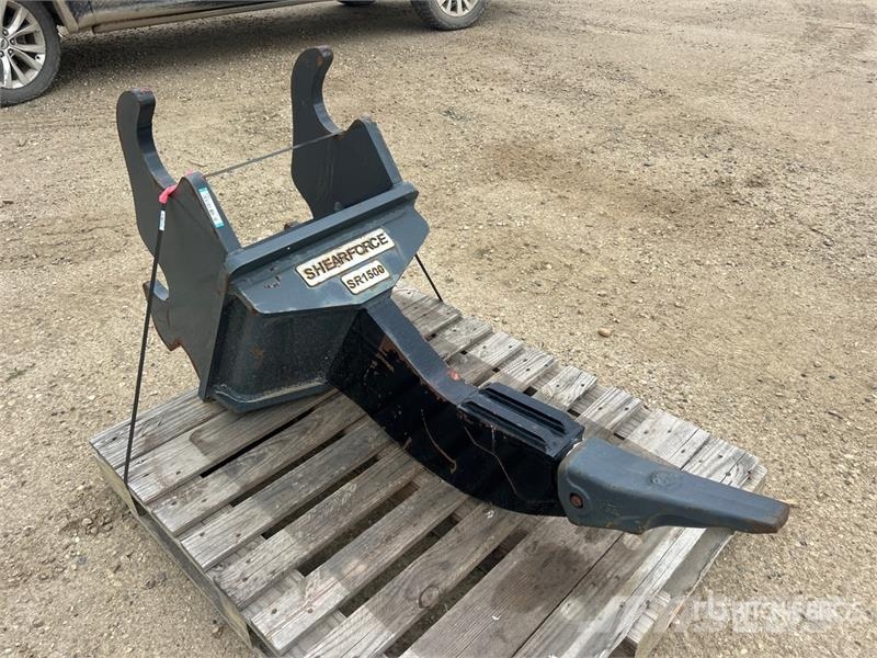 Shearforce SR1500 33 in Q/C Excavator Ripper (Unus Escarificadores