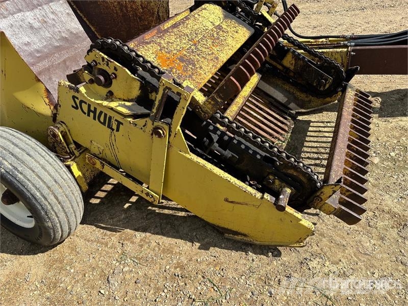 Shulte 52 in Fork Type Rock Picker Stenenrapers
