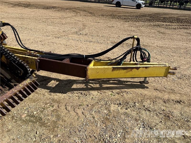 Shulte 52 in Fork Type Rock Picker Stenenrapers