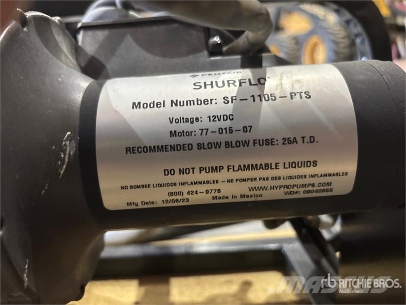 Shur-Flo 1.5 in Chemical Pump ポンプとミキサー